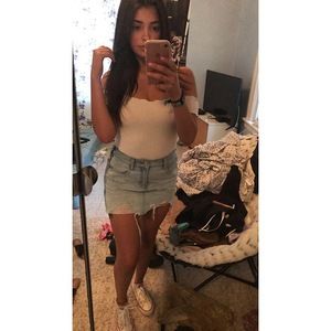 Meet your Posher, Kayla